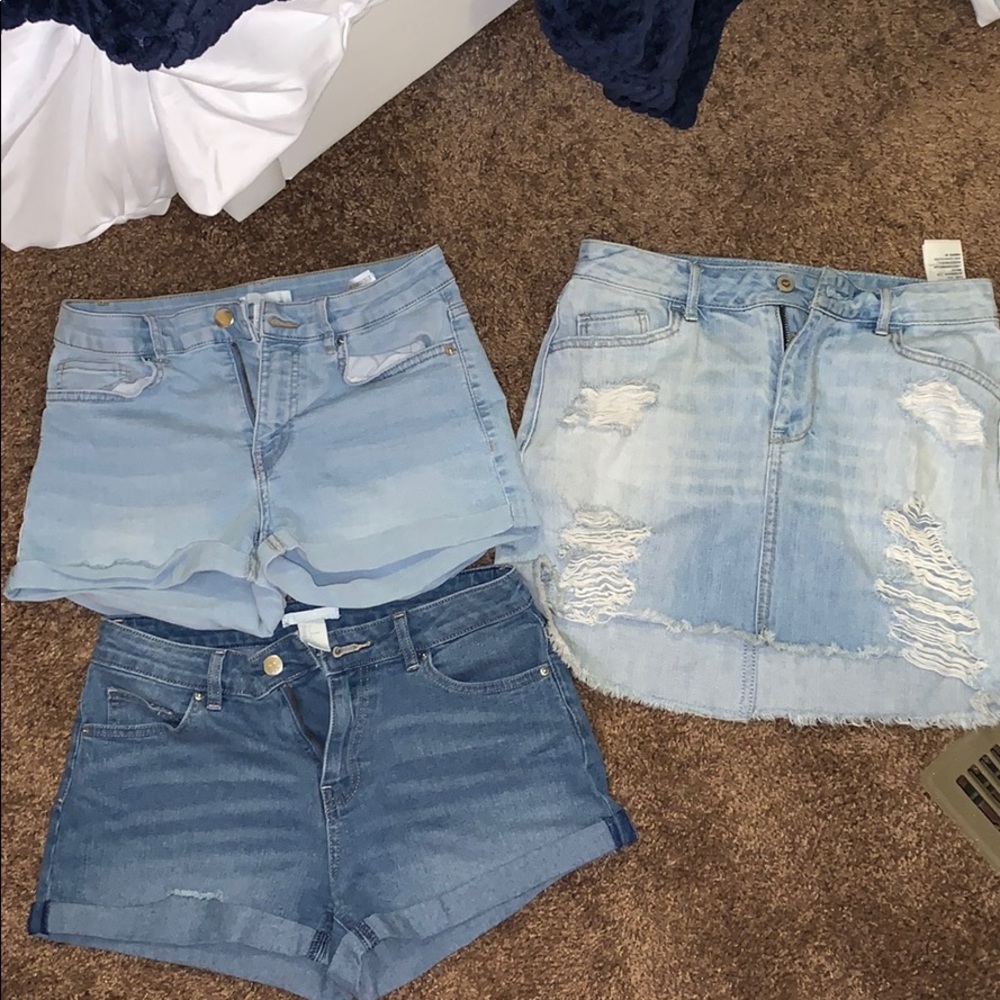 DEMIN BUNDLE!! It’s skirt n short season